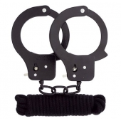 Чёрные наручники из листового металла в комплекте с веревкой BONDX METAL CUFFS LOVE ROPE SET - Dream Toys - купить с доставкой в Жуковском