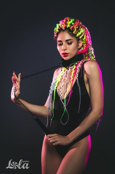 Черный ошейник с поводком Kinky - Lola Games - купить с доставкой в Жуковском