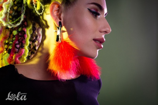 Зажимы на соски с красным пухом Euphoric - Lola Games - купить с доставкой в Жуковском